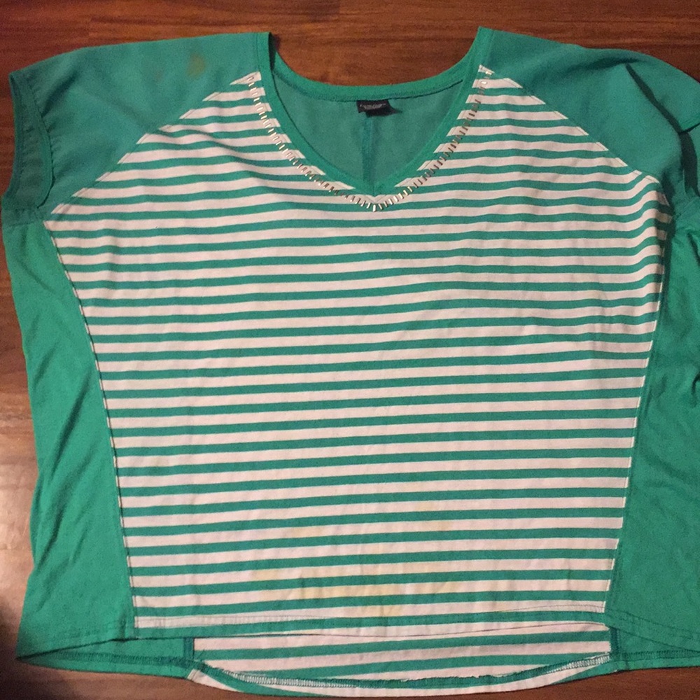 Plus size green/blue shirt